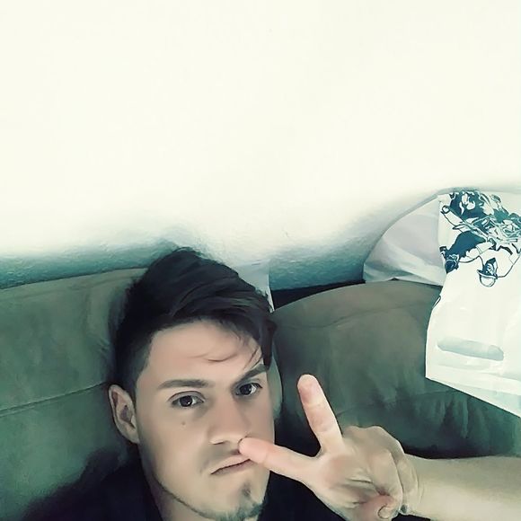 Meet your Posher, Juan - Picture 1 of 1